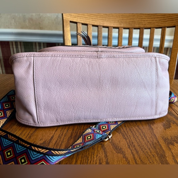 Blush Pink orYANY Women's leather Sarah Handbag Beautiful whipstitch detail EUC - Picture 6 of 16